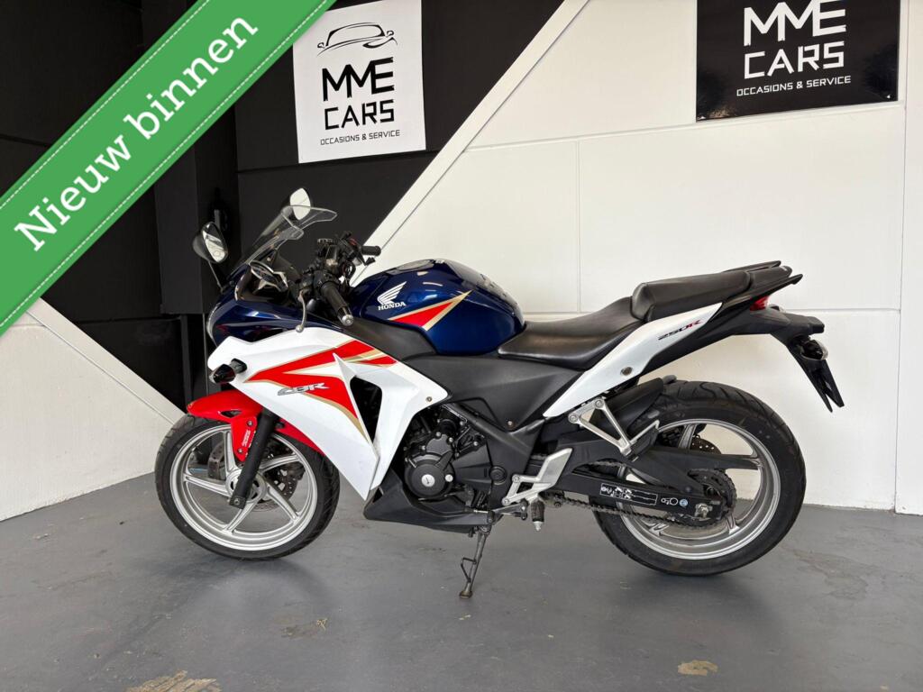 Honda Sport CBR 250R ABS Honda Sport CBR 250R ABS